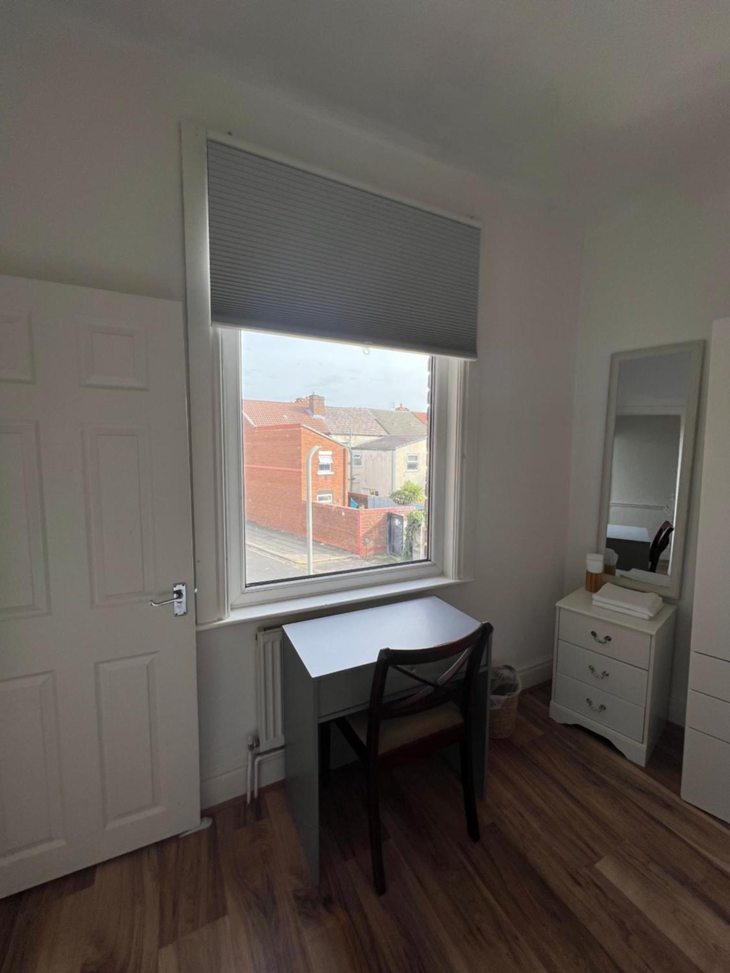 2025 Award Winner Liverpool Ivy House - 4 Bedrooms Екстериор снимка