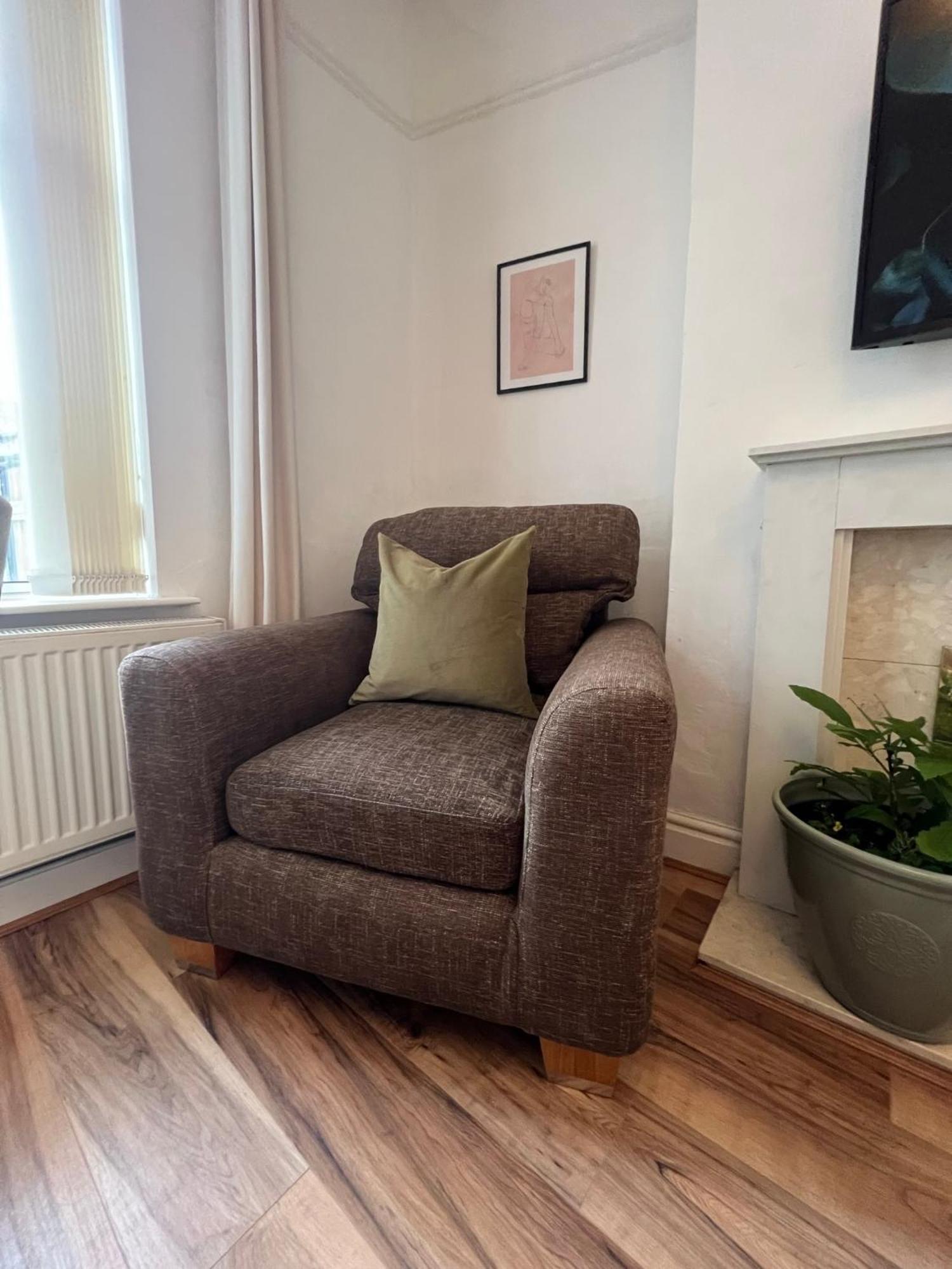 2025 Award Winner Liverpool Ivy House - 4 Bedrooms Екстериор снимка