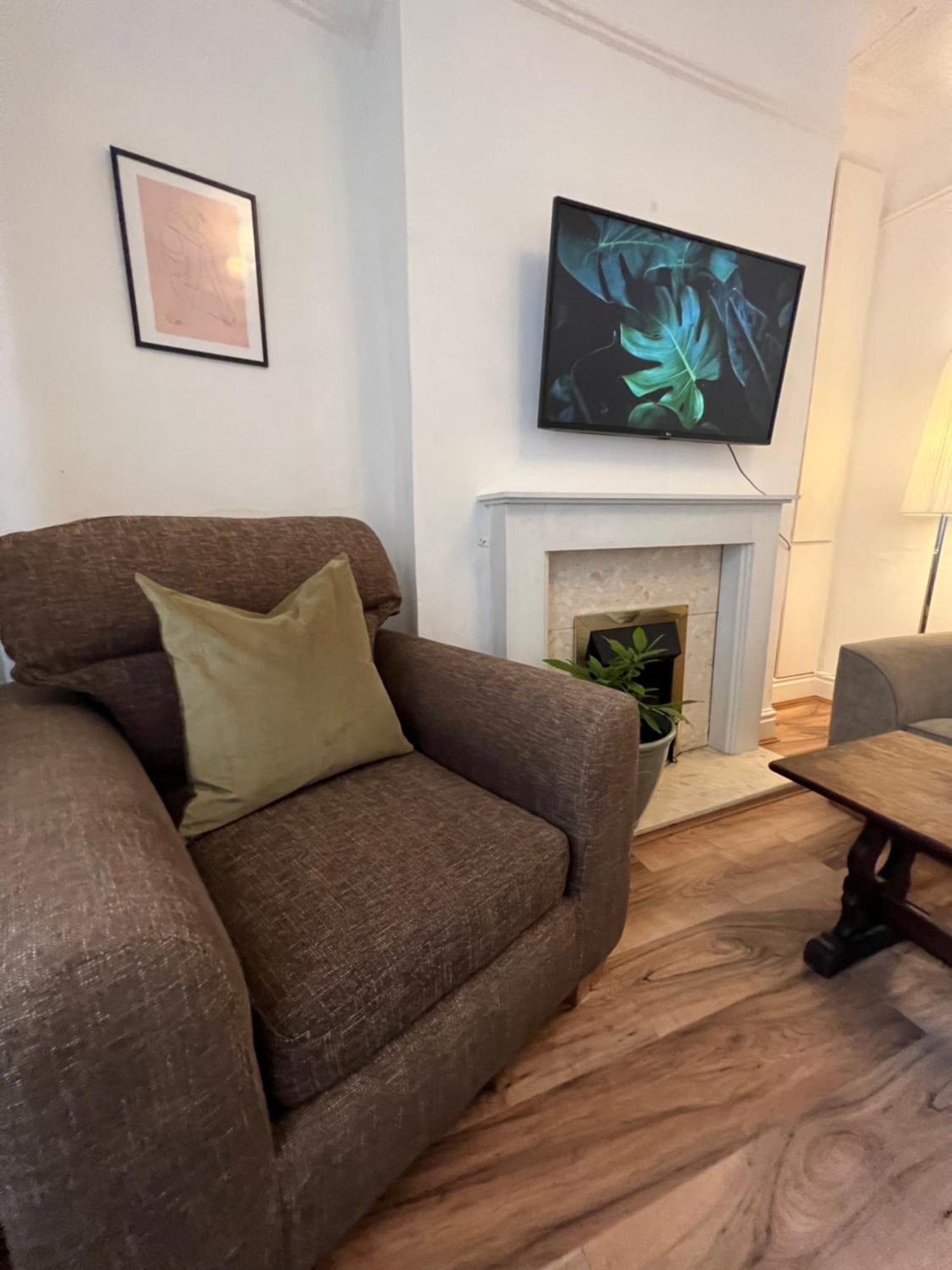 2025 Award Winner Liverpool Ivy House - 4 Bedrooms Екстериор снимка