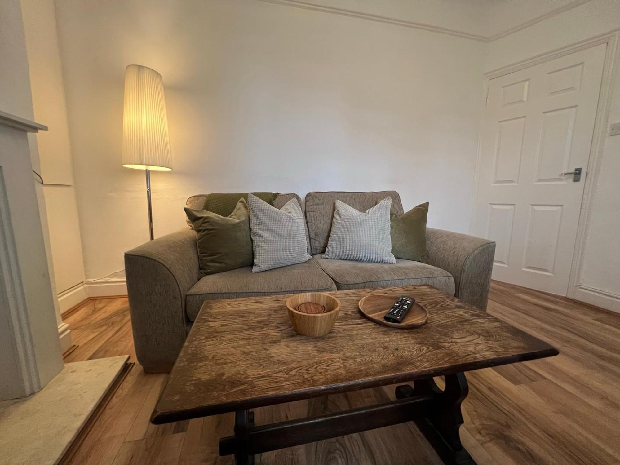 2025 Award Winner Liverpool Ivy House - 4 Bedrooms Екстериор снимка