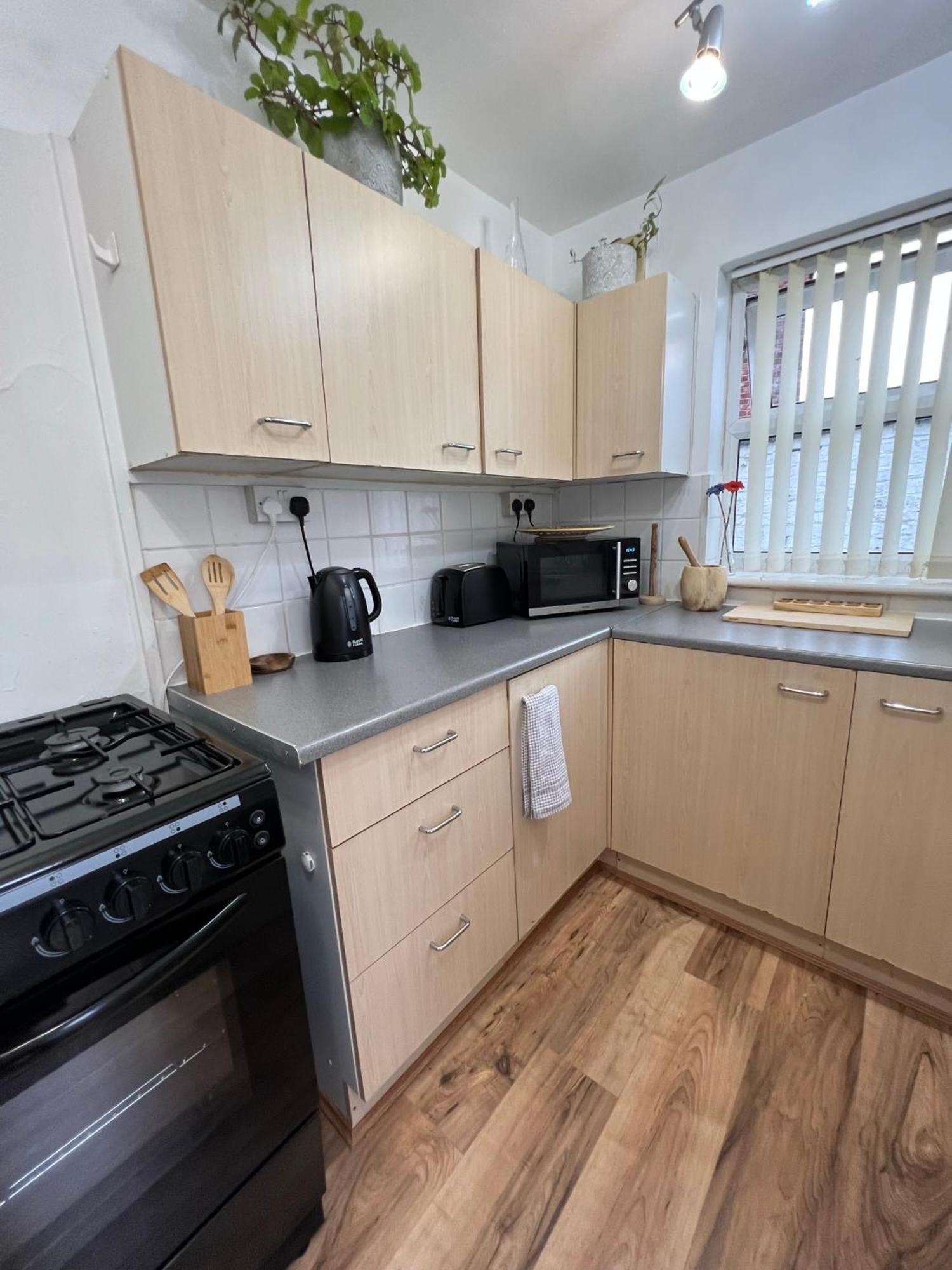 2025 Award Winner Liverpool Ivy House - 4 Bedrooms Екстериор снимка