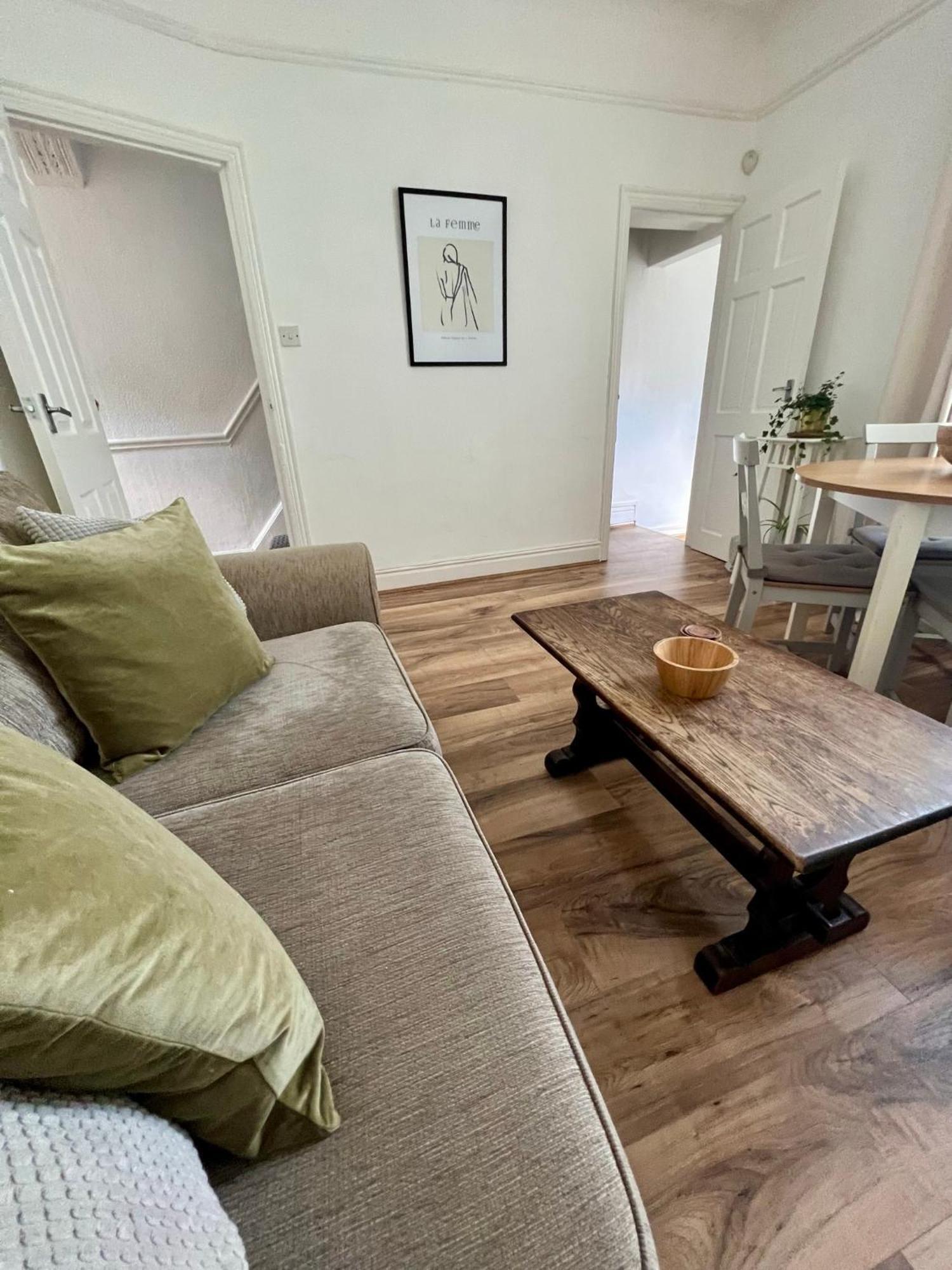 2025 Award Winner Liverpool Ivy House - 4 Bedrooms Екстериор снимка