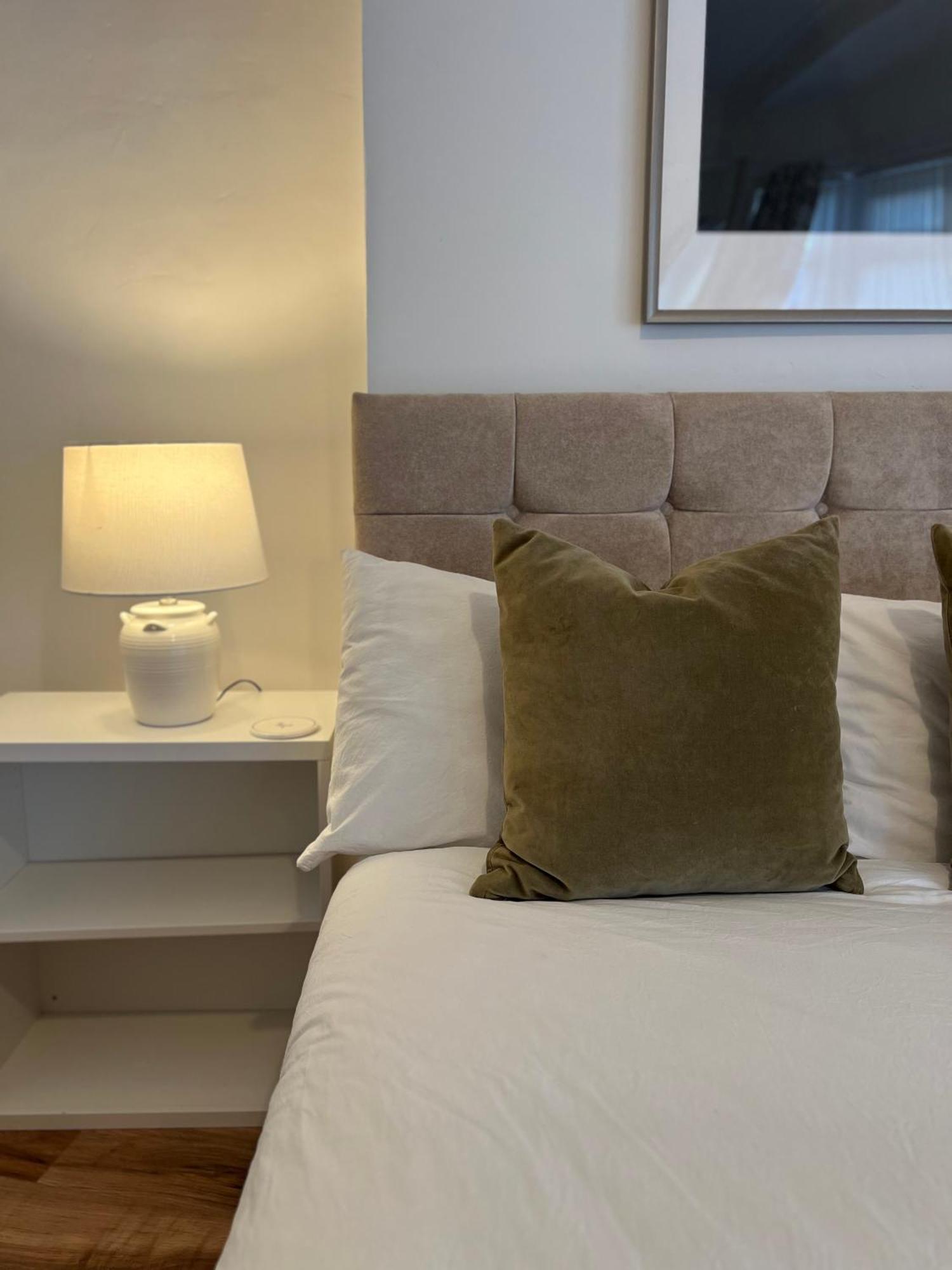 2025 Award Winner Liverpool Ivy House - 4 Bedrooms Екстериор снимка